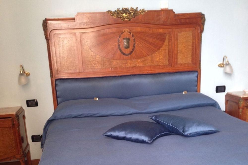 La Dimora Dei Baroni Bed & Breakfast Napoli Bagian luar foto